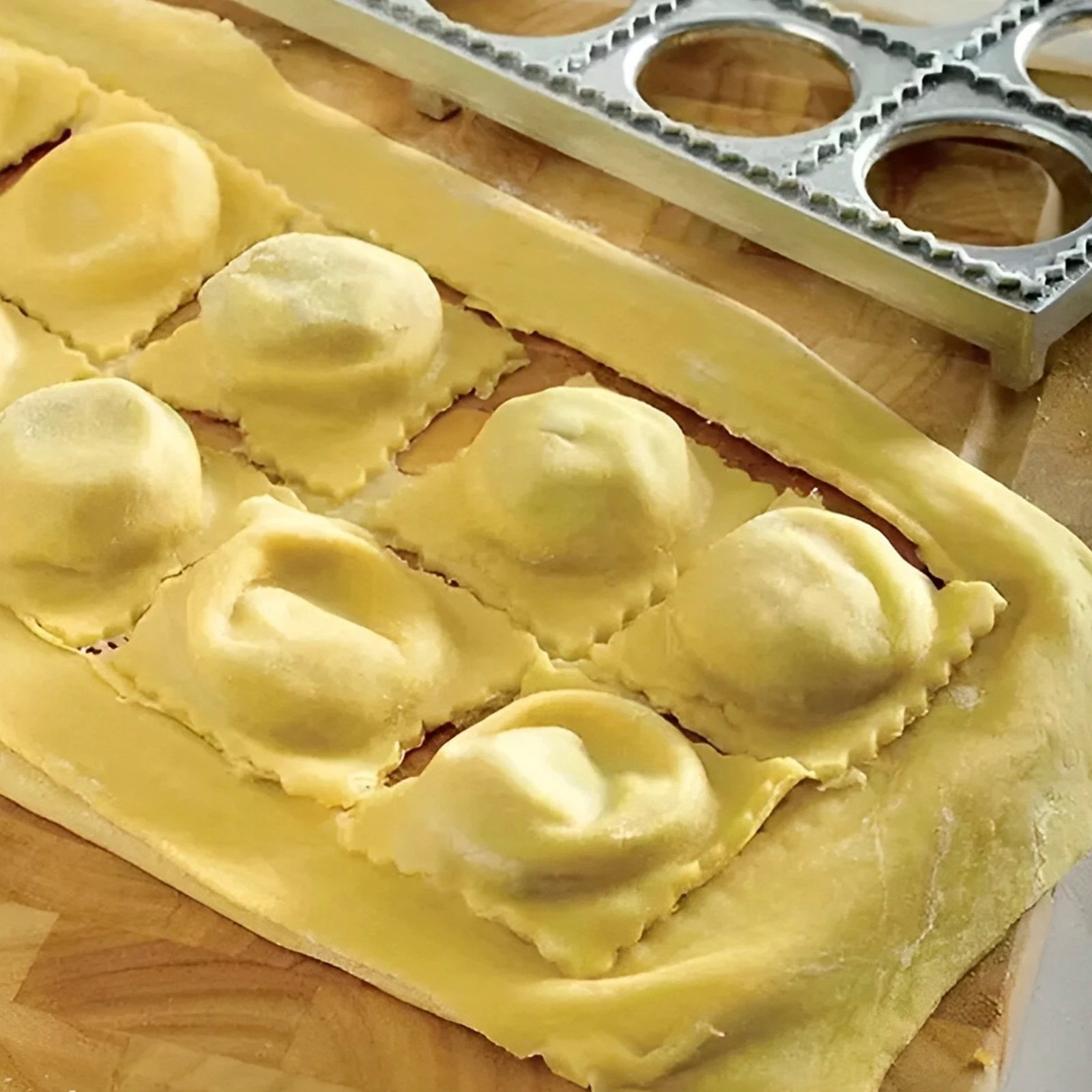 12 Delikli Mantı Kalıbı, Manue - Zyliss Kitchen Gadgets incelemesi ve fiyatı